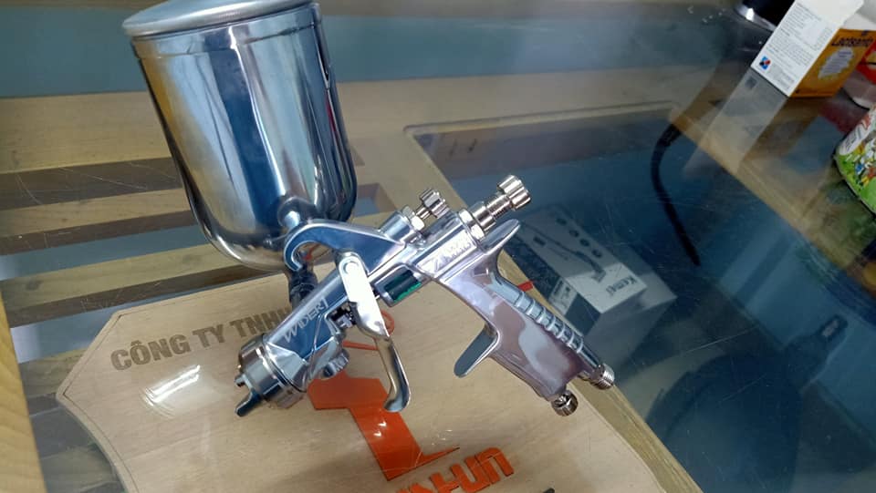 Súng phun sơn Anest Iwata WIDER1-18N1G